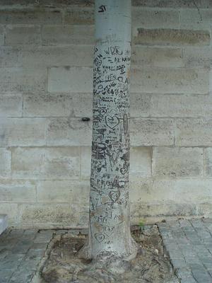 Auteurs inconnus. Paris, 2004.