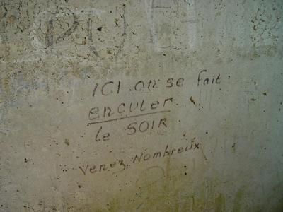Auteur inconnu. Évry-Courcouronnes, 2005.