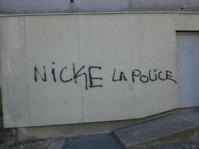 Auteur inconnu. Grigny, 2010.