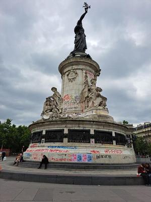 Auteurs inconnus. Paris, 2024.