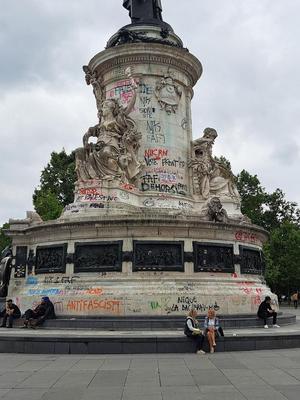 Auteurs inconnus. Paris, 2024.