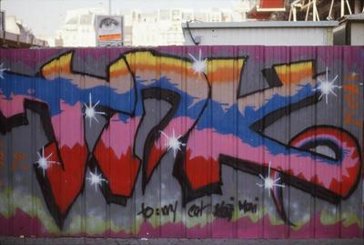 TDK. Paris, 1984.