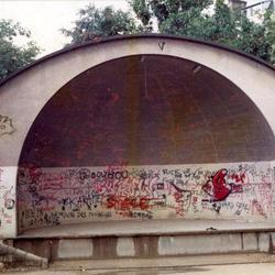 Spray. Paris, 1986.