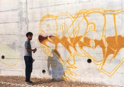 Spray. Auribeau-sur-Siagne, 1988.