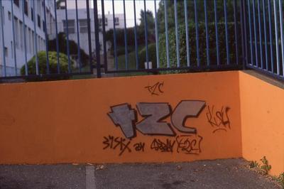 Spray, Risk. Cormeilles-en-Parisis, 1986.