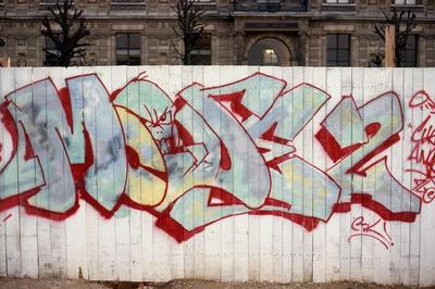 Mode2. Paris, 1985. 