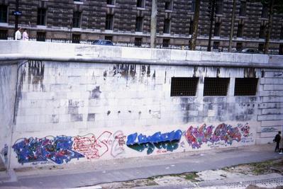 Bando, Colt. Paris, 1985.