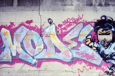 Mode2. Paris, 1985.