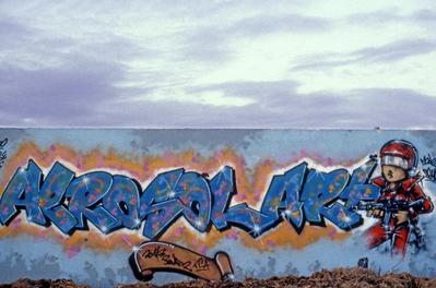 Bando, Colt, Mode2. Paris, 1985.