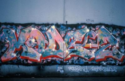 Mode2. Paris, 1985.