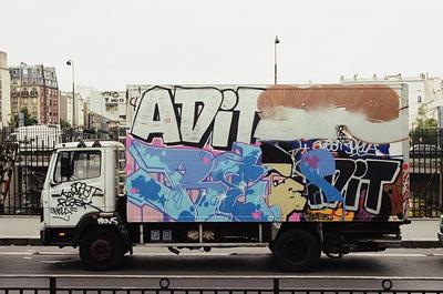 Adit, Sife, Reyz. Paris, 2003.