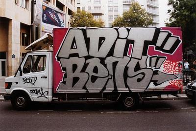Adit, Bens. Paris, 2003.