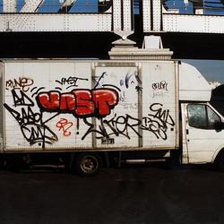 Vast. Paris, 2004.