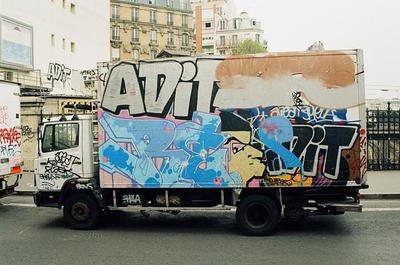 Adit, Sife, Reyz. Paris, 2004.