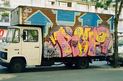 Above, RCF1. Paris, 2004.
