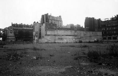 Terrain Stalingrad vierge, Paris 1983.