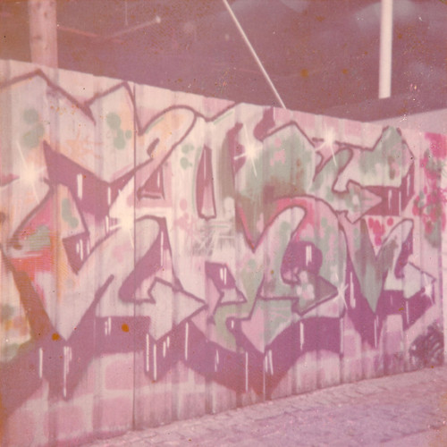 Bando. Paris, 1984.