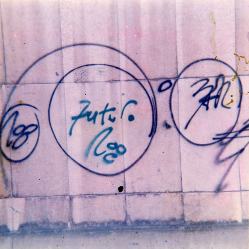 Futura. Paris, 1985.
