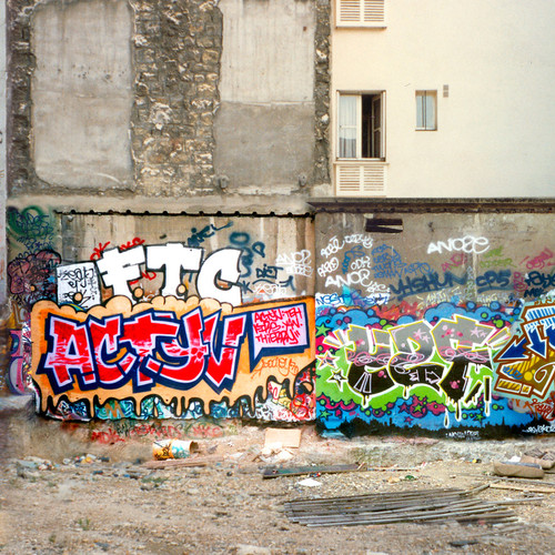Creez, Vksé, Snik, FTC, Actyv, Psy, Honet, Sero, Secret. Paris, 1992.