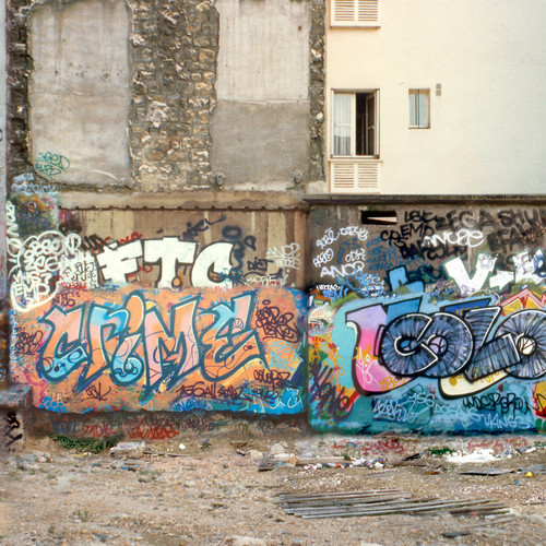Creez, Vksé, Snik, FTC, Colorz, Semea, Obsen, Saer, Secret. Paris, 1992.
