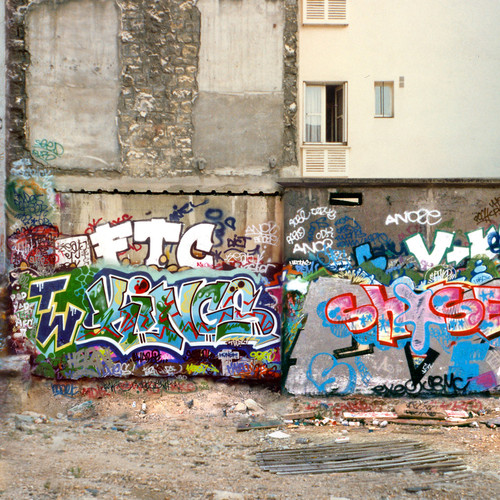 Creez, Vksé, Snik, FTC, Satur, Kea, Nasty, Semea, Obsen, Saer, Secret. Paris, 1992.