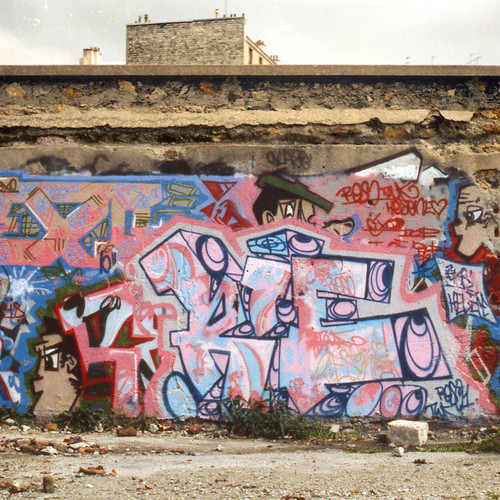 10 Reso. Paris, 1988.