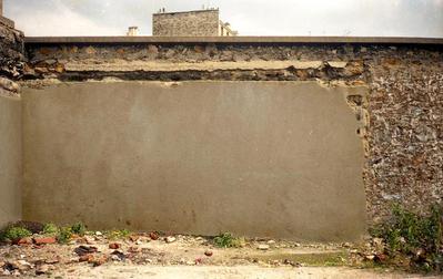 01 Mur 12 vierge. Terrain de Stalingrad / La Chapelle, Paris 1984.