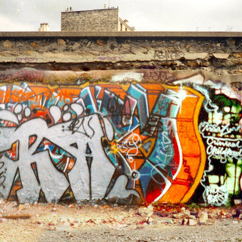 15 Eor. Paris, 1989.