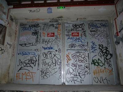 Lasco Project 1 / Terrains Vagues / Escalier 2 / Mur 2