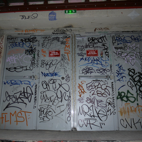 Lasco Project 1 / Terrains Vagues / Escalier 2 / Mur 2