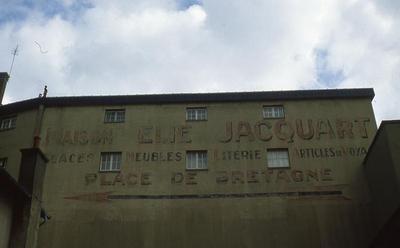 Fresque publicitaire Maison Elie Jacquart. Rennes, 1983.
